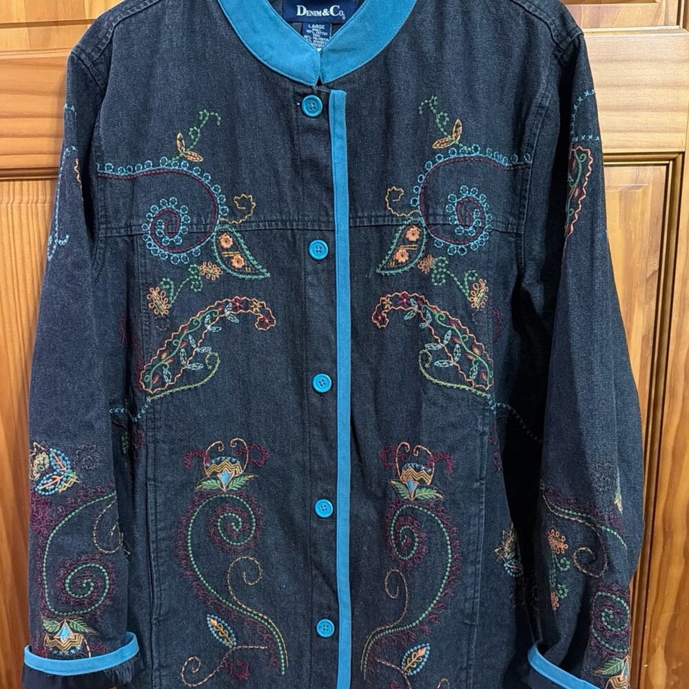 Denim Co Jean Jacket Size Large Boho Floral Paisley Embroidered Costal Grandma - Picture 1 of 3